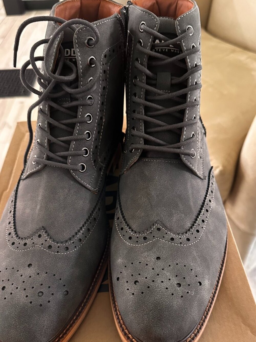 Madden Rezzup Men's Gray Suede Wingtip Boots Size 13 NIB